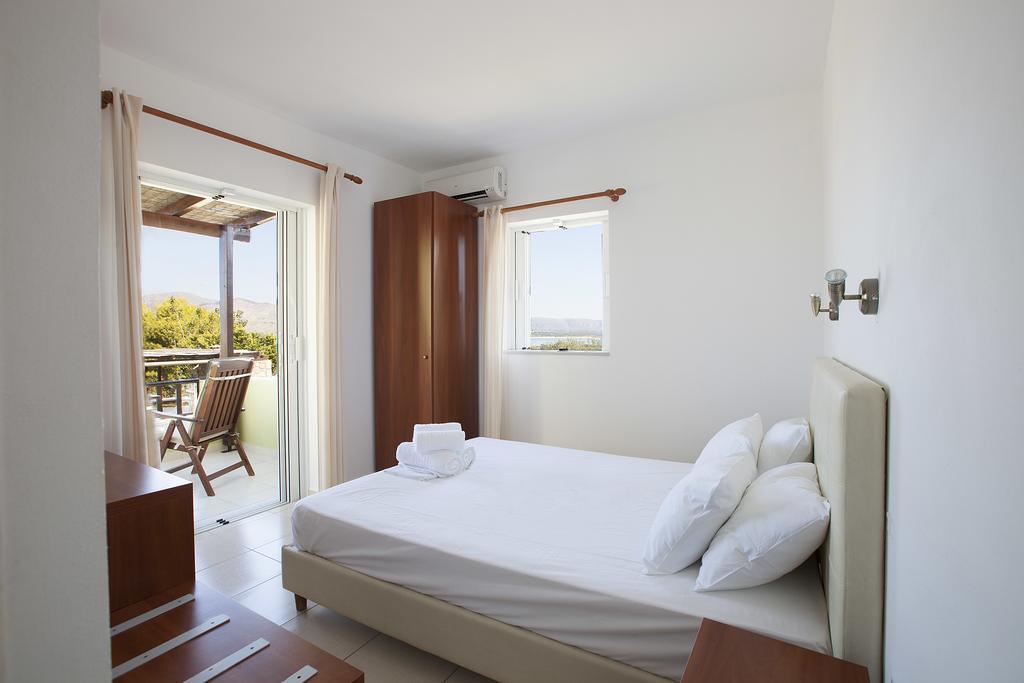 Hotel Psaromatis Elafonissos Esterno foto