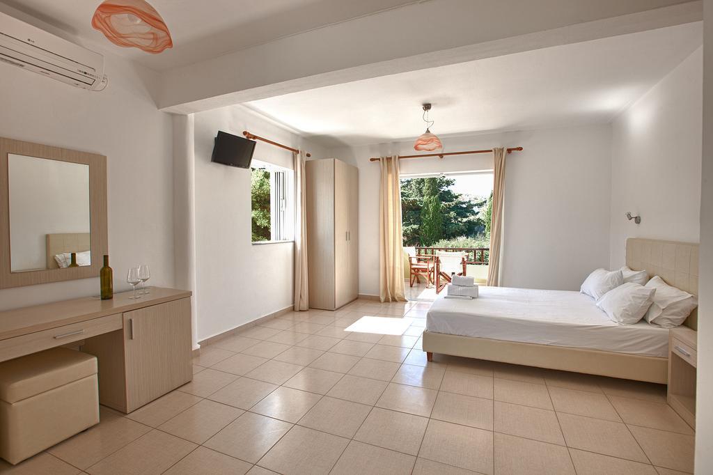 Hotel Psaromatis Elafonissos Esterno foto